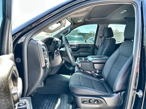 Certified 2024 Chevrolet Silverado 1500 Custom image 19