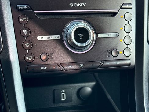 Certified 2017 Ford Fusion Titanium image 22