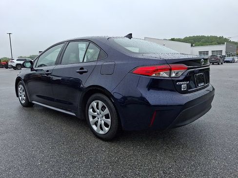 Used 2024 Toyota Corolla LE FWD image 4