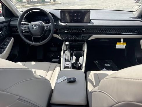 New 2026 Honda Accord EX-L image 10
