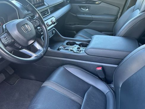 Used 2024 Honda Pilot EX-L image 12