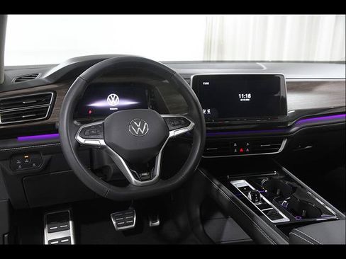 Used 2026 Volkswagen Atlas SEL Premium R-Line AWD/4WD image 6
