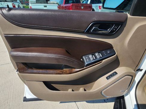 Used 2015 Chevrolet Tahoe LT AWD/4WD image 11