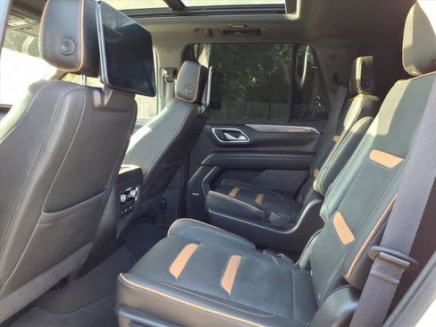 Used 2022 GMC Yukon AT4 w/ AT4 Premium Plus Package image 26