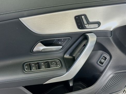 Used 2025 Mercedes-Benz CLA 250 image 15