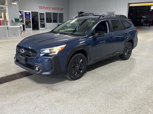 Used 2023 Subaru Outback Onyx Edition image 20