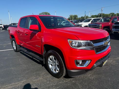 Used 2018 Chevrolet Colorado LT w/ LT Convenience Package RWD image 7