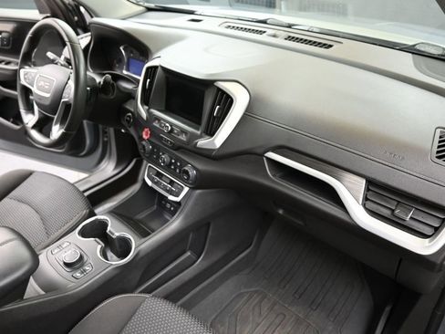 Used 2023 GMC Terrain SLE w/ Driver Convenience Package AWD/4WD image 13