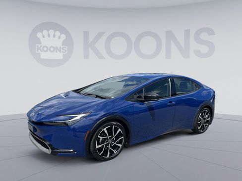 Used 2023 Toyota Prius Prime FWD image 1