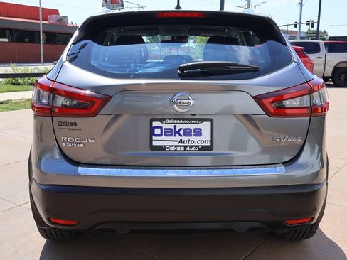 Used 2022 Nissan Rogue Sport SV AWD/4WD image 5
