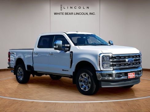 Used 2024 Ford F250 Lariat w/ Lariat Ultimate Package AWD/4WD image 3