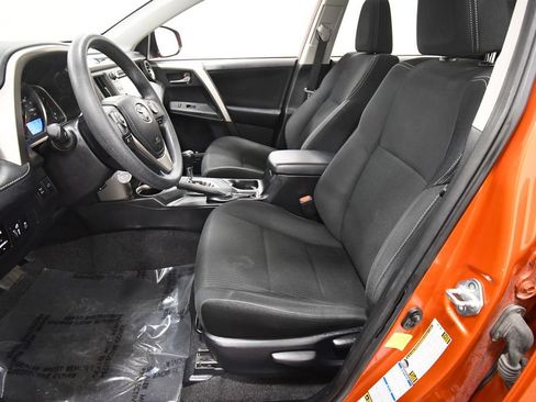 Used 2015 Toyota RAV4 XLE AWD/4WD image 14