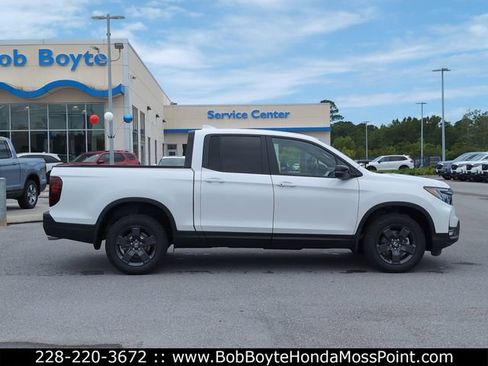New 2026 Honda Ridgeline TrailSport image 8