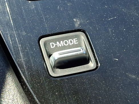 Used 2023 Nissan Rogue S FWD image 26