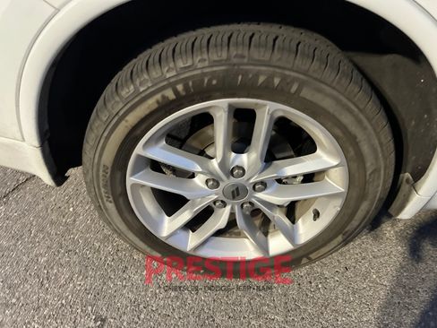 Used 2023 Dodge Durango R/T RWD image 16