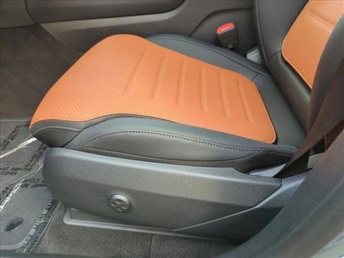 New 2026 Mercedes-Benz GLC 300 image 4