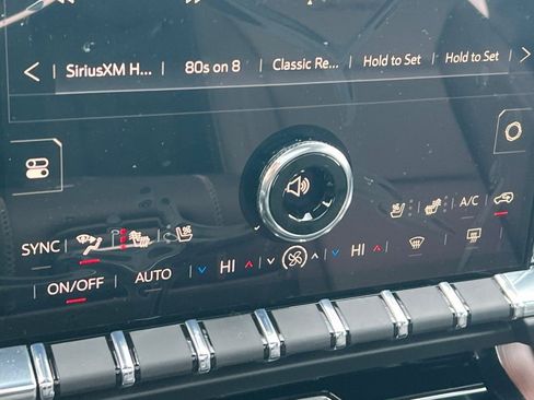 New 2026 GMC Yukon XL Denali w/ Denali Reserve Package image 19