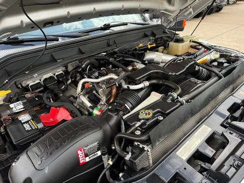 Used 2015 Ford F250 Lariat w/ Lariat Interior Package image 34