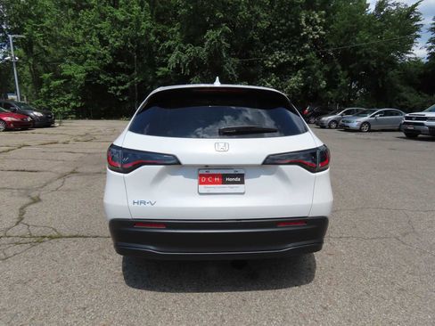 New 2026 Honda HR-V LX image 5
