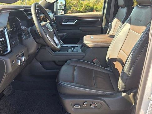 Certified 2025 GMC Sierra 3500 Denali w/ Denali Reserve Package image 9