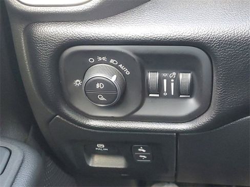 New 2026 RAM 1500 Big Horn AWD/4WD image 19