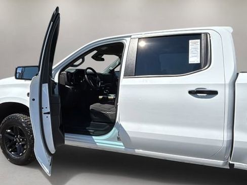 Used 2024 Chevrolet Silverado 1500 LT Trail Boss w/ Protection Package image 13