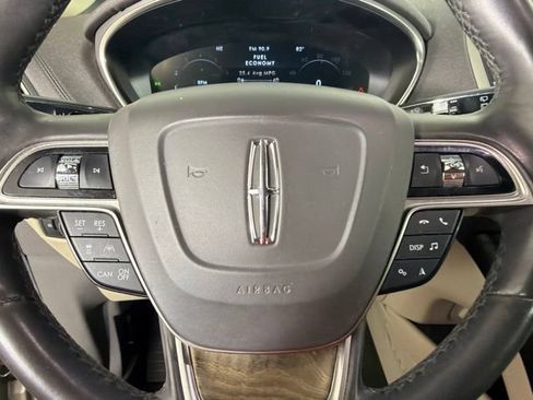 Used 2020 Lincoln Nautilus Reserve w/ Equipment Group 201A FWD image 24