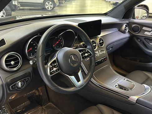 Used 2020 Mercedes-Benz GLC 300 4MATIC image 12