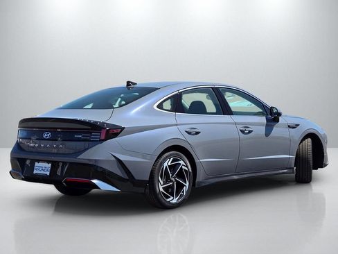 New 2026 Hyundai Sonata SEL FWD image 4
