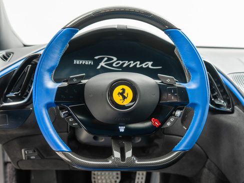 Used 2022 Ferrari Roma RWD image 15