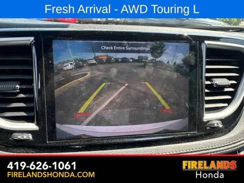 Used 2023 Chrysler Pacifica Touring-L w/ S Appearance Package AWD/4WD image 25