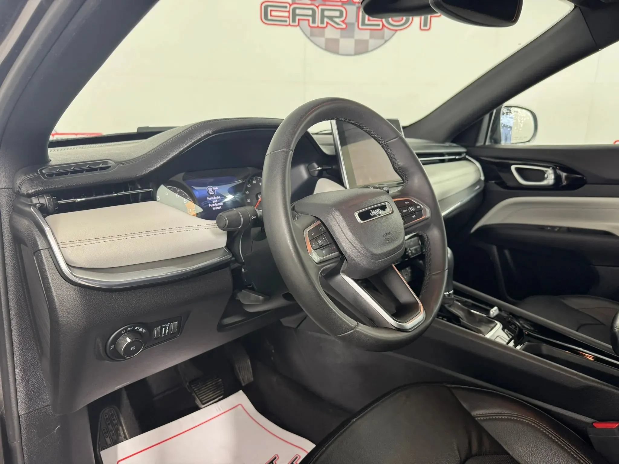 Used 2023 Jeep Compass Limited AWD/4WD image 10