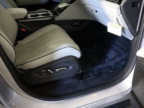 Certified 2026 Acura MDX SH-AWD w/ Advance Package image 38