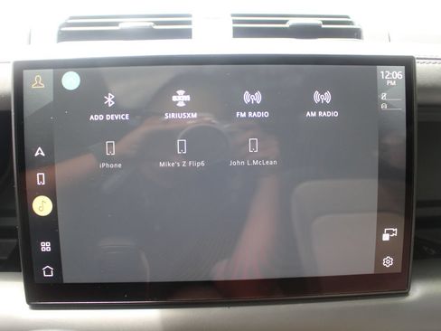 Used 2023 Land Rover Defender 130 X-Dynamic SE AWD/4WD image 36