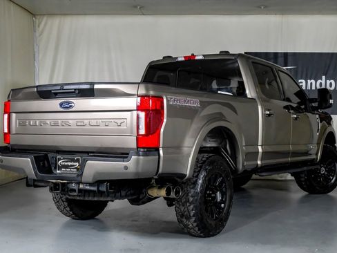 Used 2022 Ford F250 Lariat w/ Tremor Off-Road Package image 8