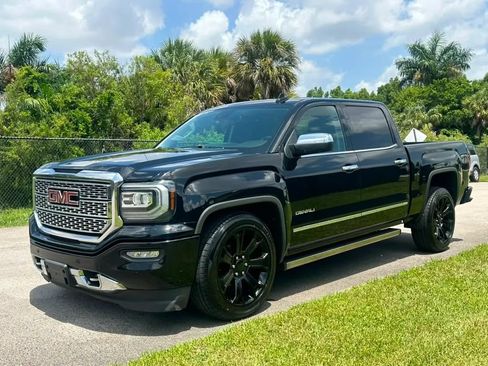 Used 2018 GMC Sierra 1500 Denali w/ Denali Ultimate Package AWD/4WD image 8