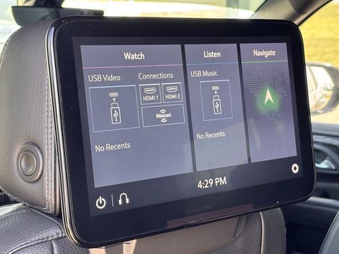 Used 2021 GMC Yukon Denali w/ Denali Premium Package image 21