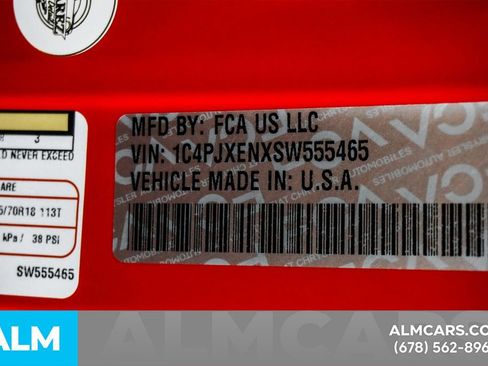Used 2025 Jeep Wrangler Unlimited Sahara AWD/4WD image 51