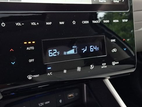 Used 2024 Hyundai Tucson SEL w/ Convenience Package AWD/4WD image 18