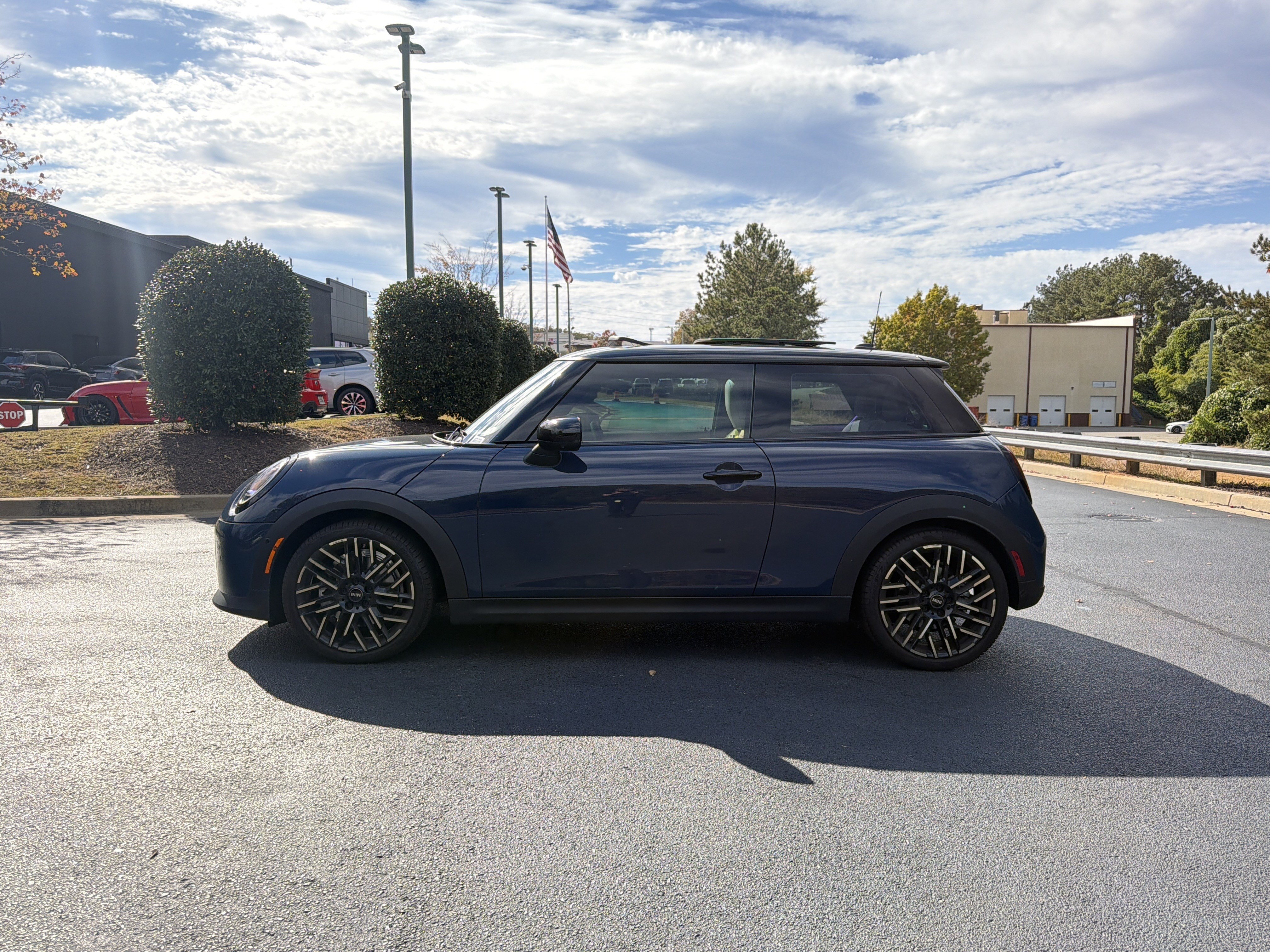 Used 2025 MINI Cooper 2-Door Hardtop FWD image 14