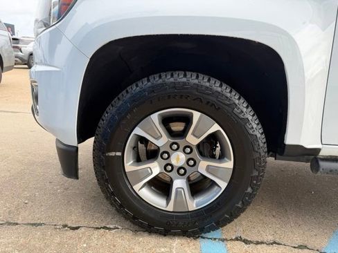 Used 2018 Chevrolet Colorado Z71 RWD image 5