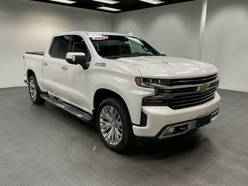 Used 2021 Chevrolet Silverado 1500 High Country w/ Safety Package II AWD/4WD image 7