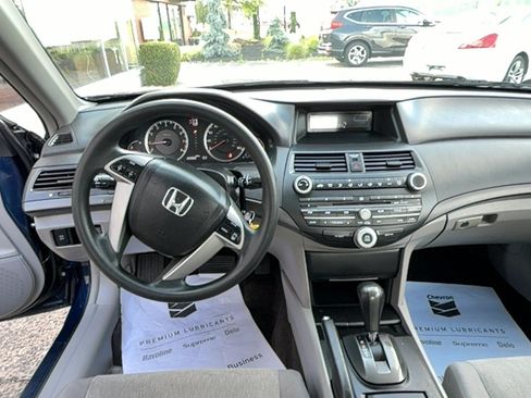 Used 2009 Honda Accord LX-P image 7
