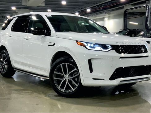 New 2025 Land Rover Discovery Sport S image 2