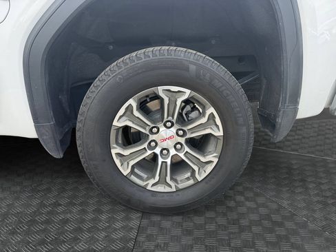Used 2026 GMC Sierra 1500 SLT AWD/4WD image 17