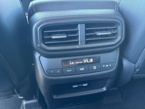 Used 2023 Honda Pilot EX-L image 18