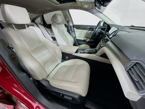 Used 2018 Honda Accord EX-L image 30