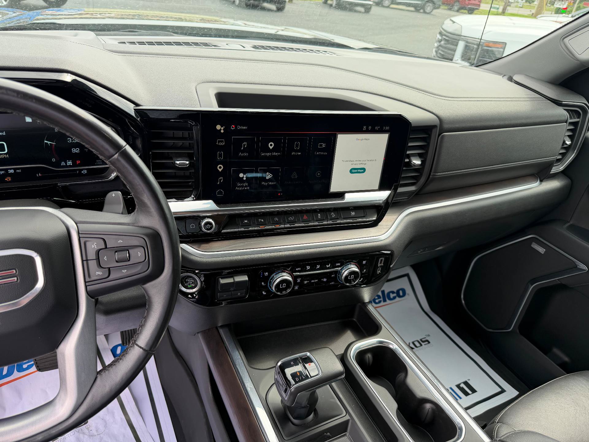 Used 2022 GMC Sierra 1500 SLT w/ SLT Premium Plus Package AWD/4WD image 15
