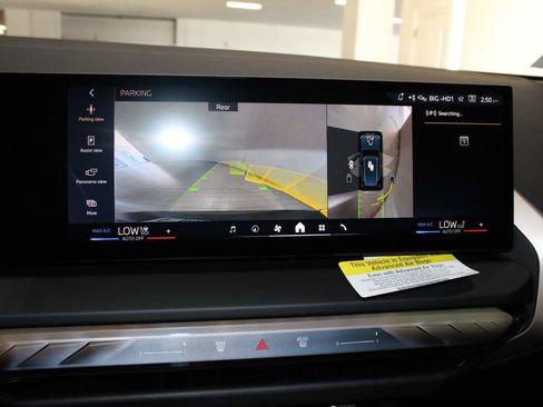 Used 2025 BMW X3 xDrive30i w/ Premium Package image 20