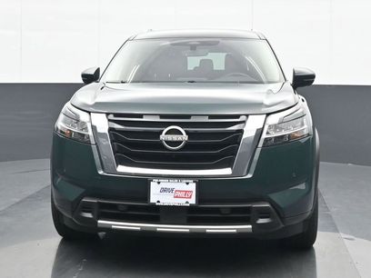 Used 2023 Nissan Pathfinder SL